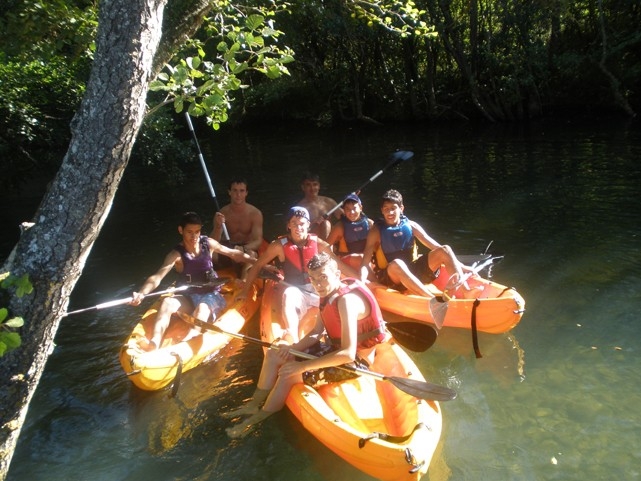 Campamentos multiaventura en Inglés (summer camp) en Cornejo: kayak
