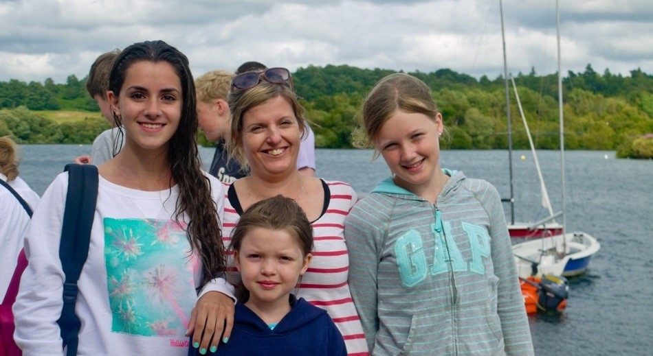 Inmersión en familia inglesa: New Forest: Nuestros alumnos con una de las familias inglesas